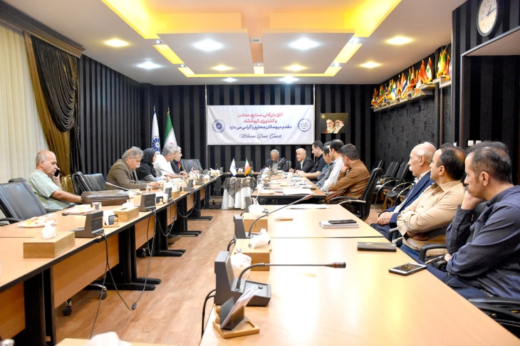 بررسی چالش&zwnj;های صادرات و واردات در نشست هم&zwnj;اندیشی فعالان اقتصادی کرمانشاه