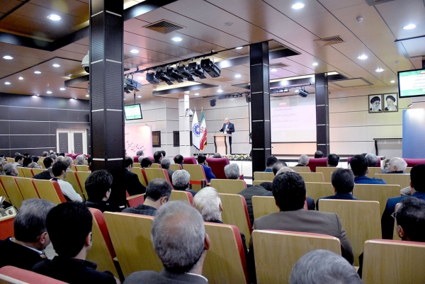نشست مشترک فعالان اقتصادی با دبیر مرکز پایش محیط کسب و کار