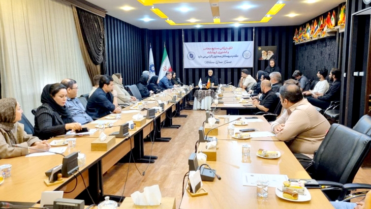 برگزاری بیست&zwnj;و پنجمین جلسه آموزشی و توجیهی متقاضیان کارت بازرگانی در اتاق کرمانشاه