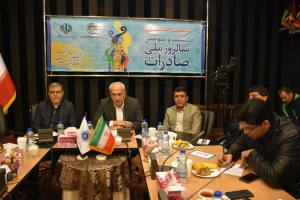 رئیس اتاق کرمانشاه در نشست خبری بیست و سومین سالروز ملی صادرات : آینده تبادلات تجاری با عراق از کانال سرمایه&zwnj;گذاری&zwnj;های مشترک می&zwnj;گذرد/ امیدواریم در سه ماهه پایانی سال بخشی از کاهش ۲۵ درصدی صادرات استان جبران شود
