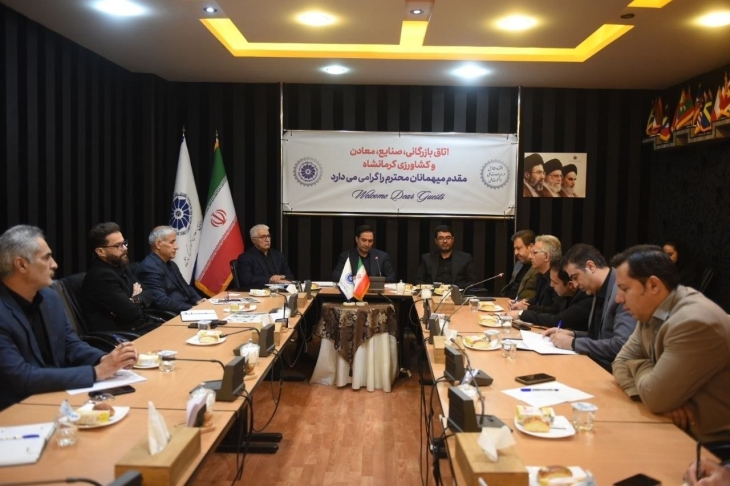 ستاد اقتصاد مقاومتی دادگستری کرمانشاه به دنبال رفع موانع صادرات؛ تسهیل تجارت و کاهش هزینه&zwnj;های صادرات در اولویت قرار گرفت